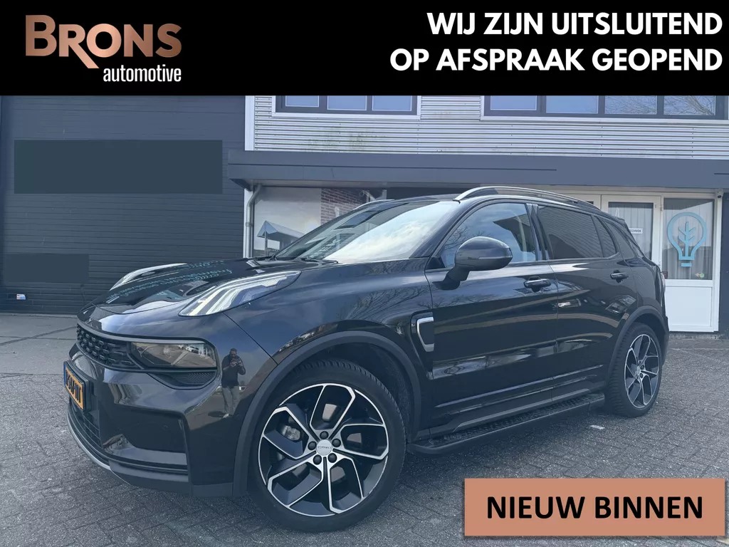 Lynk &amp; Co 01 1.5 zwart l sidebar l camera