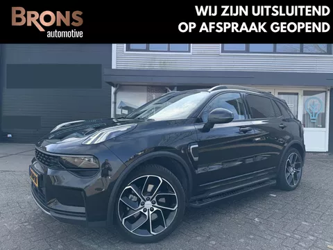 Lynk &amp; Co 01 1.5 zwart l sidebar l camera