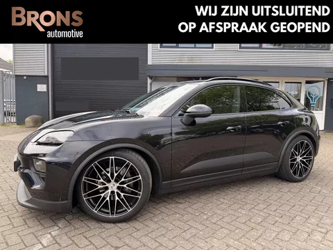 Porsche Macan 100 kWh Spyder 22 inc l luchtvering l Pano l Matrix Led